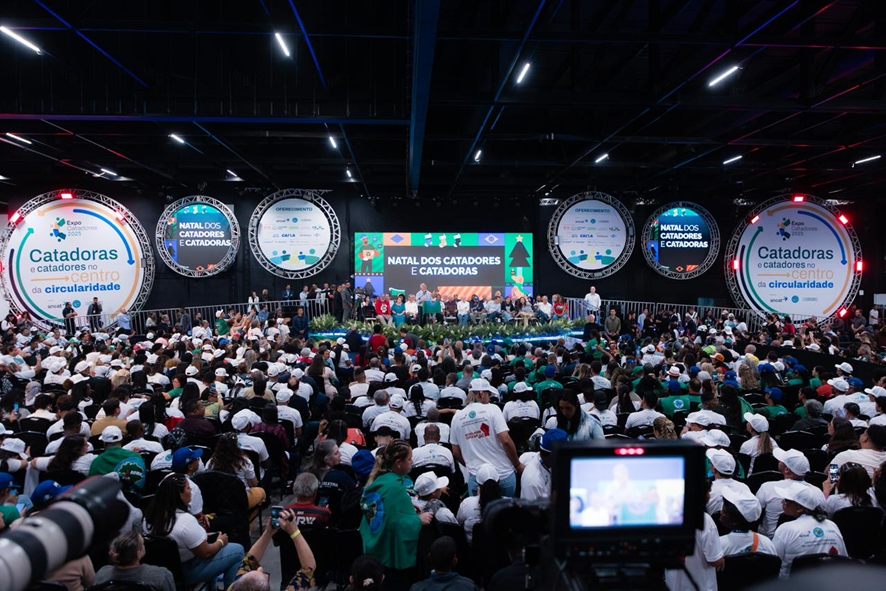 Caixa lança plataforma destinada a geração de renda para catadoras e catadores de recicláveis